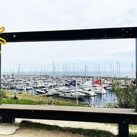 Dock One - Groemitz Apartment Luaran gambar