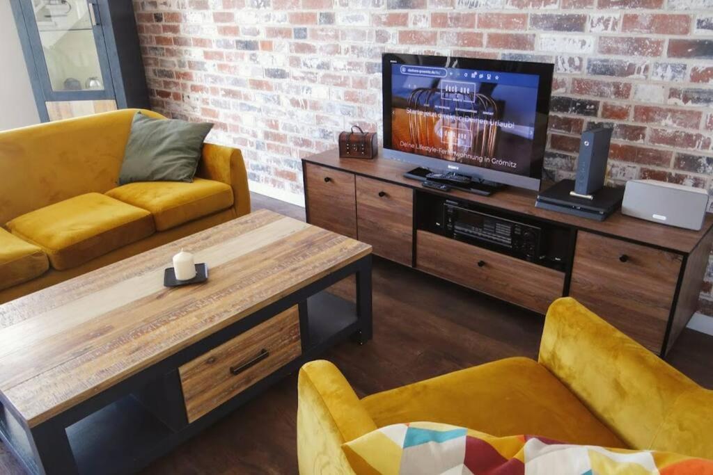 Dock One - Groemitz Apartment Luaran gambar